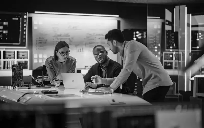 How-generative-AI-transforms-pharma-data-ROI